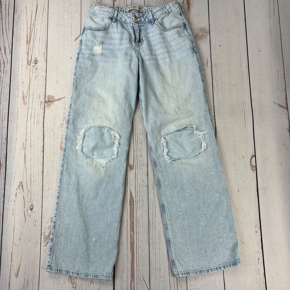 Abercrombie Kids Low Rise Baggy Jeans Light Wash Distressed 17/18 Long